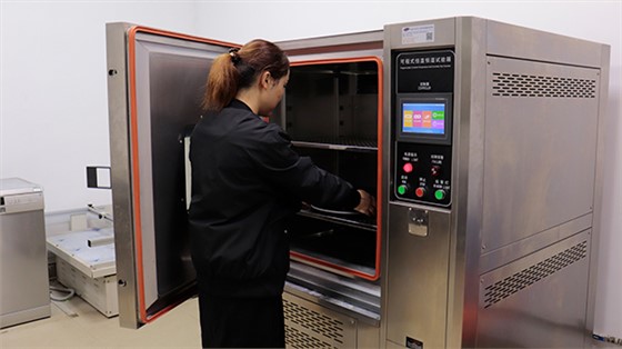 今天防卡粮喂食器设计谈谈拉延模具设计的要点