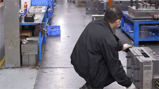 塑胶餐具模具定制如何确定浇口截面的大小