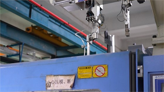 东莞塑胶模具生产商