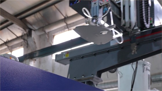 扫地机器人模具技术突破