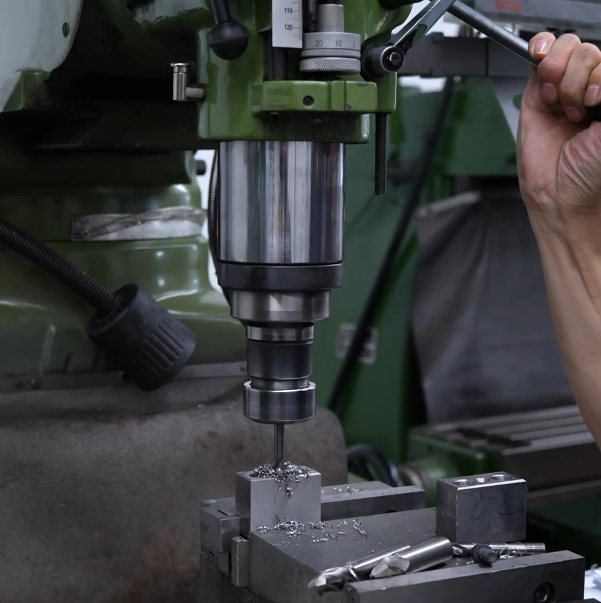 东莞扫地机开模注塑加工厂家-大银塑胶