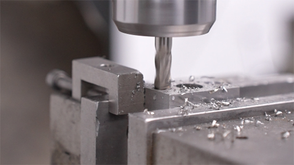 越南注塑制品厂的模具翻边成型分类解析 越南注塑制品厂的模具翻边成型分类解析