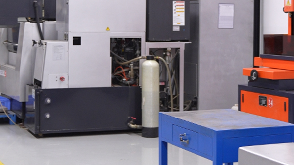 扫地机注塑公司:型腔修复的4种方法与场景适配指南 扫地机注塑公司:型腔修复的4种方法与场景适配指南