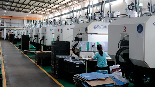 模具制造加工厂家:塑料制品冬季变硬的原因解析 模具制造加工厂家:塑料制品冬季变硬的原因解析