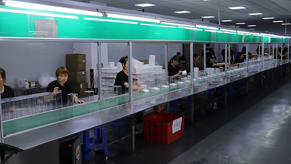 东莞注塑模具加工制造厂商：透明塑件透明度不佳的成因与对策