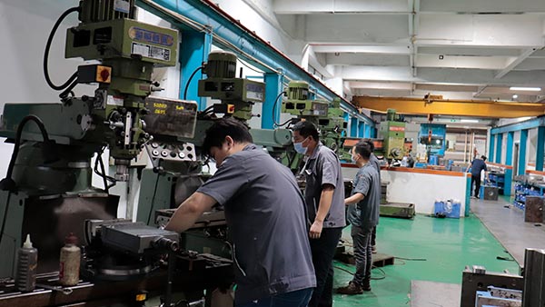 越南注塑加工厂家：开模注塑精度管控核心要点