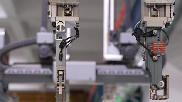 扫地机器人ODM厂家：从模具到整机的系统制造能力