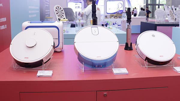 扫地机开模注塑加工：以精准设计与精密制造，筑牢塑胶制品品质根基