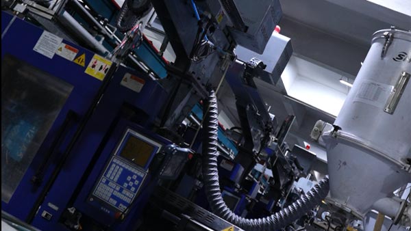 越南注塑加工厂家选择指南：中越供应链对比与决策建议